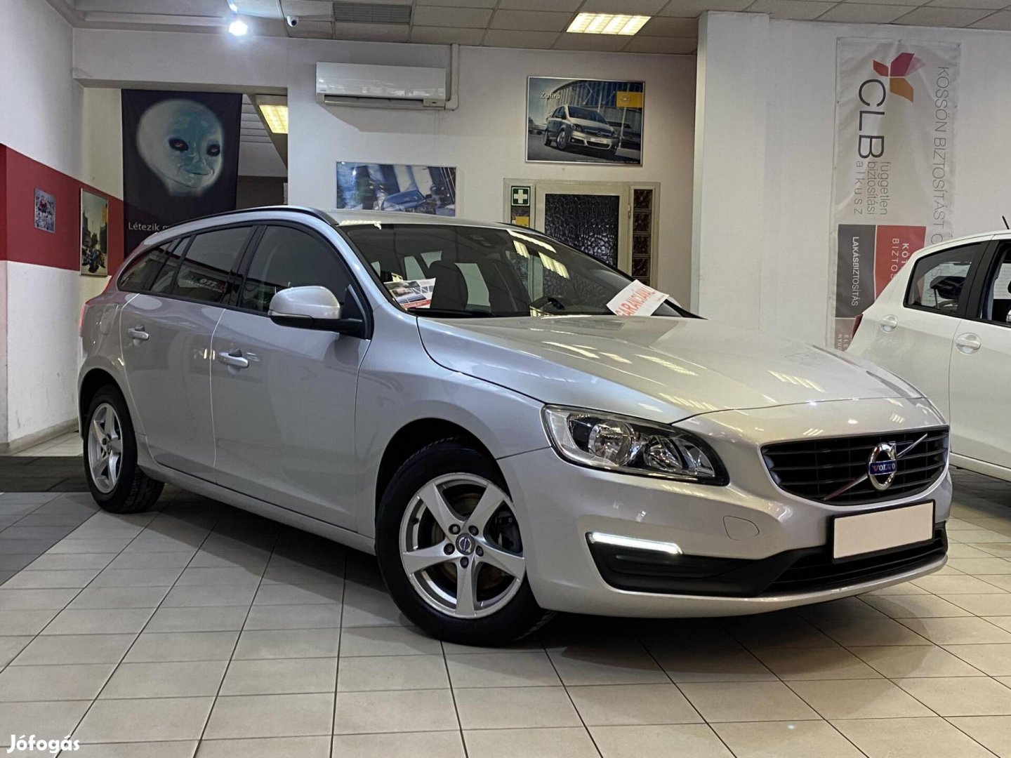 Volvo V60 2.0 D [D2] Kinetic 1év Garancia